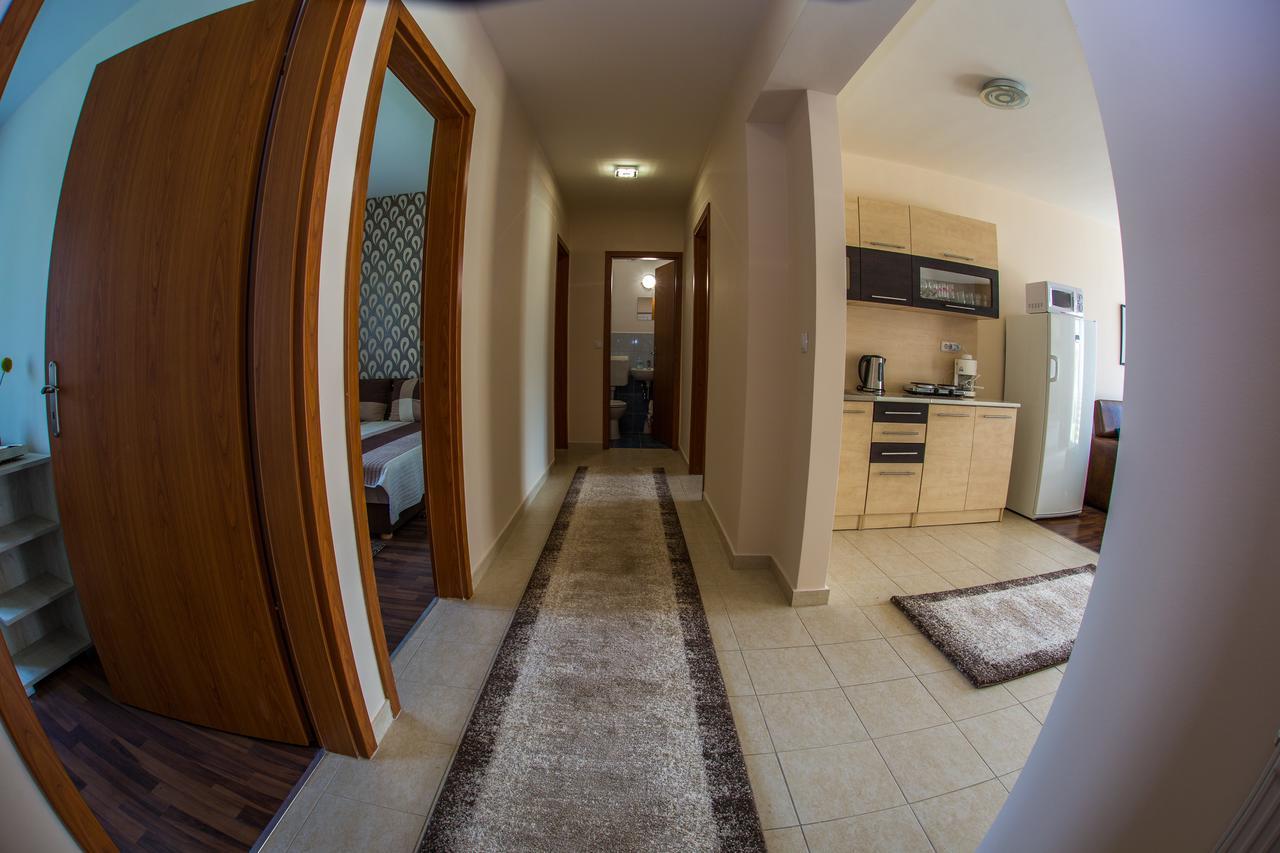 Aqua Line Apartmanhaz Хайдусобосло Экстерьер фото