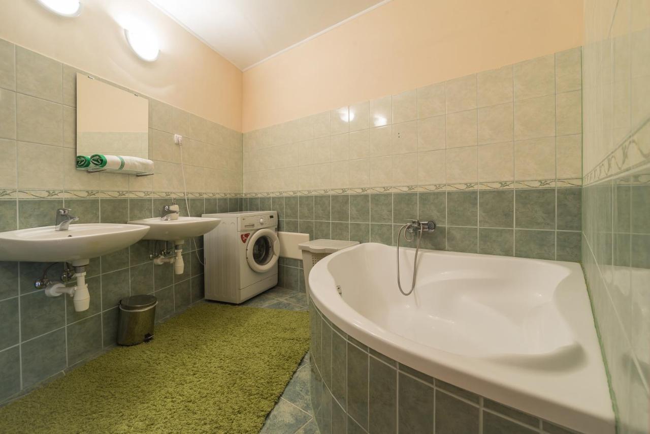 Aqua Line Apartmanhaz Хайдусобосло Экстерьер фото